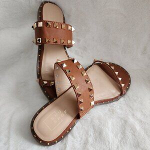 SHU SHOP Deborah tan sandals